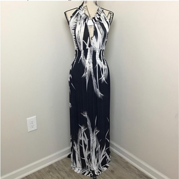 no brand Dresses & Skirts - Women’s Black White Print Halter Maxi Dress with Silver Pendant on neck